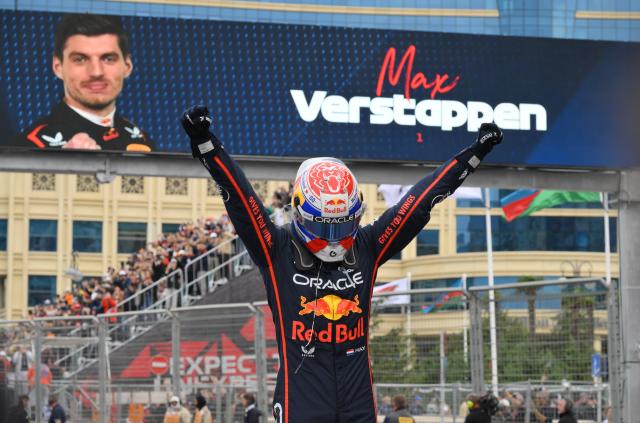 迈凯伦逆转威廉姆斯，维斯塔潘带队取胜