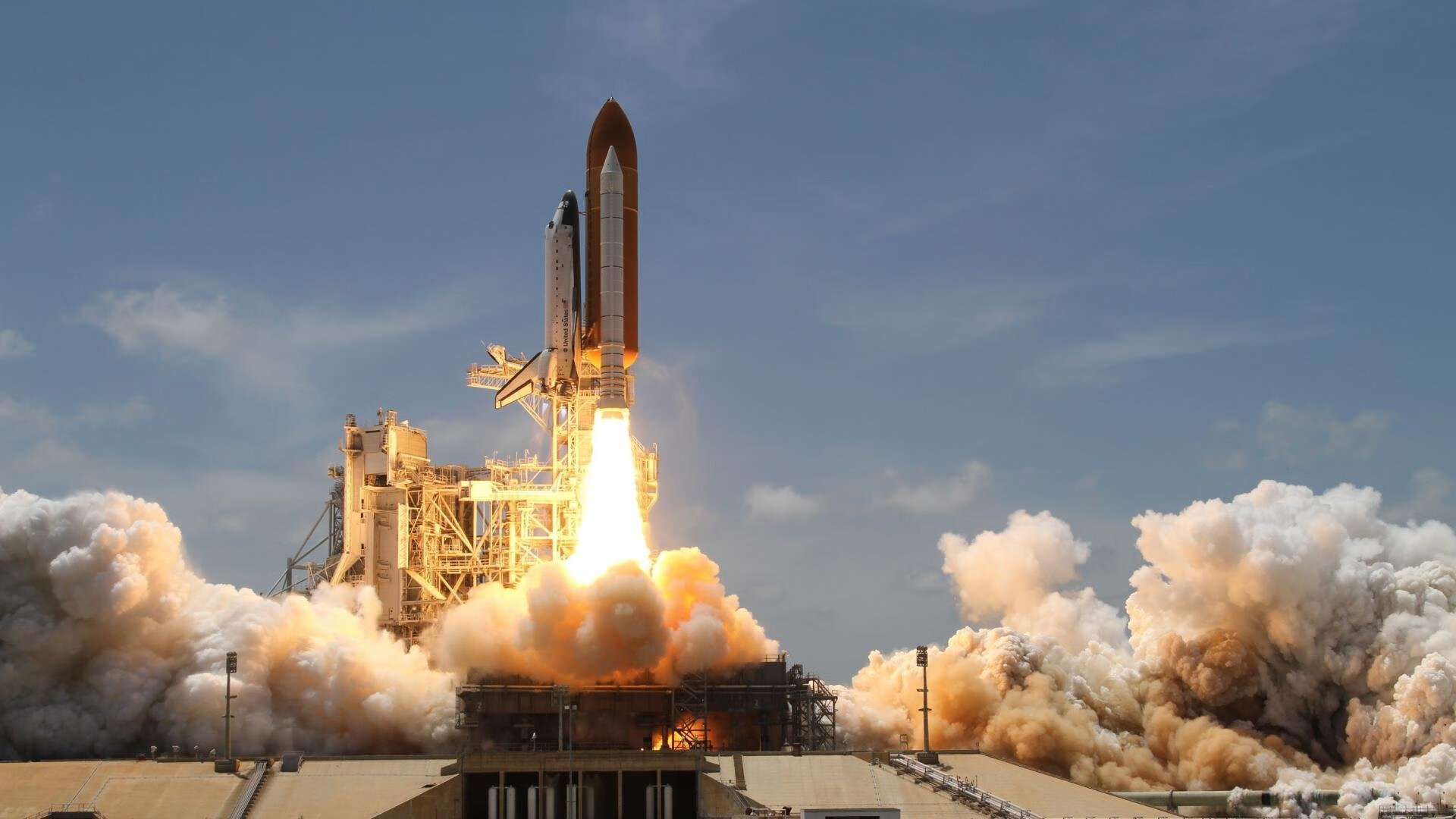 西亚卡姆主宰之夜，当年度焦点之战被他一手改写